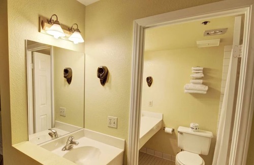 Mount Charleston Hotel | King Suite Comfort w/Free Parking & Year-Round Entertainment in the Pines!