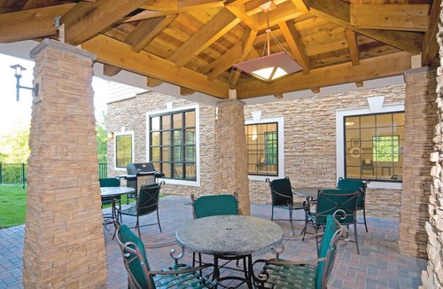 Chesapeake Condo | King Suite. Free Breakfast. Indoor Pool & Hot Tub. Near the Virginia Beach business district!