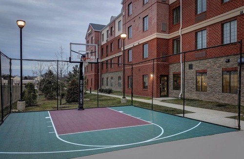 Lanham Apartment | King Suite. Free Breakfast Buffet. Great Location Near NASA, IRS, FDA.