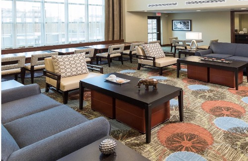 West Omaha Condo | King Suite. Free Breakfast. Pool & Hot Tub. Close to the Nebraska Medical Center!