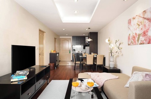 Sukhumvit Condo | KingBed/Large57m²/Bathtub/1000Mbs/Ntflix/Balcony - Apartment