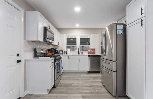 Lee's Summit House | KingBeds Sleeps8 Arcade Near DT LS FIFA 26!