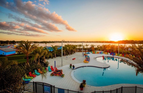 Cypress Gardens Hotel | Kingdom Theme Standard: Fairy-Tale Dreams, Onsite Dining, LEGOLAND Next Door