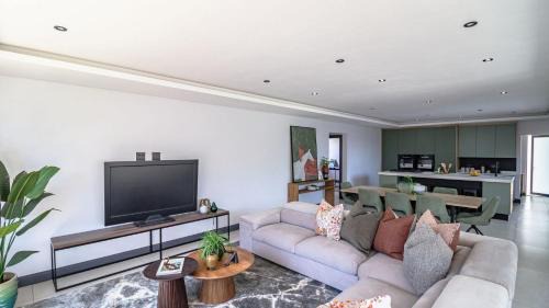 Centurion Apartment | Kingdom Vegas