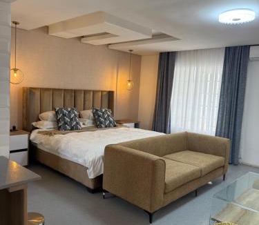 Elias Motsoaledi Cabin | Kingdoms Lodge