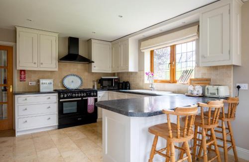 Winchcombe House | Kingfisher Cottage