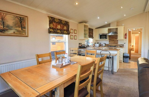 Carnforth Cottage | KINGFISHER LODGE - ARNSIDE 14, pet friendly in Carnforth