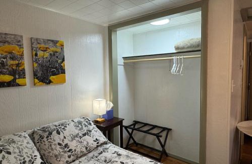 Solomon Apartment | Kings Studio Apartment A