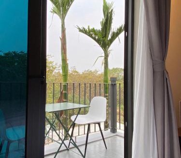 Me Linh Hotel | Kings Villa