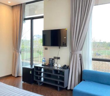 Me Linh Hotel | Kings Villa