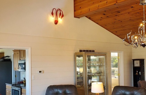 Marion Station House | Kingsbay Waterside Retreat House