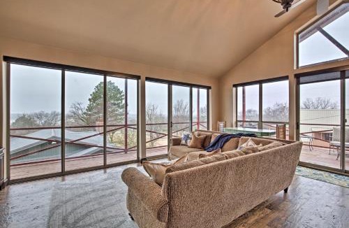 Kingston House | Kingston Cabin with Easy Access to Lake Texoma!