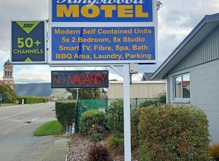 Waimate Hotel | Kingswood Motel