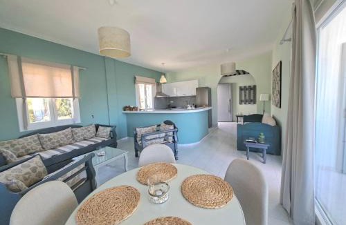 Kini Apartment | Kini Bay