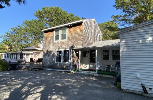 Southern Coast House | Kinney Shores home just steps to beautiful 7 miles of sandy beach on Saco Bay