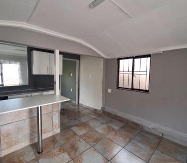 Evander Apartment | Kinross house