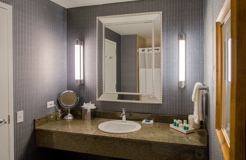 Downtown Chicago Hotel | Kinzie Hotel