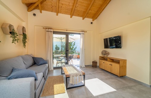 Evgiros Villa | Kipseli Villa, Overlooking Vassiliki bay