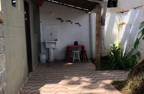 Toninhas Ski Chalet | KIT-NET - BEACH SIDE- 1 TO 4 PEOPLE