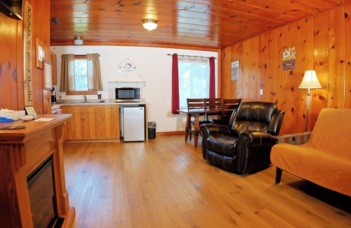 Florence Apartment | Kitchenette 1: Cozy Woodsy Suite w/ Kitchen – Your Adventure Basecamp