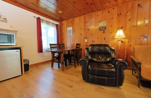Florence Apartment | Kitchenette 1: Cozy Woodsy Suite w/ Kitchen – Your Adventure Basecamp