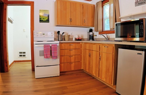 Florence Apartment | Kitchenette 1: Cozy Woodsy Suite w/ Kitchen – Your Adventure Basecamp