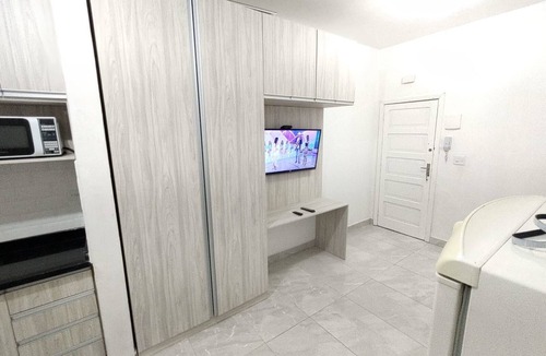 Matriz Apartment | Kitchenette Aconchegante no Centro de Curitiba. Ótimo Custo-benefício!