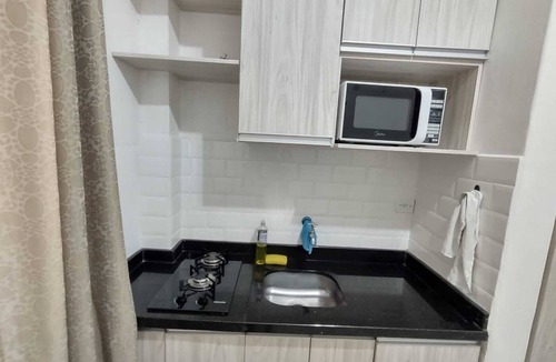 Matriz Apartment | Kitchenette Aconchegante no Centro de Curitiba. Ótimo Custo-benefício!