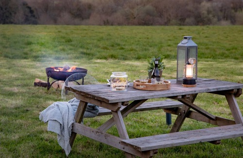 Exton Cabin | Kite at Exton Park, Rutland, Dog Friendly