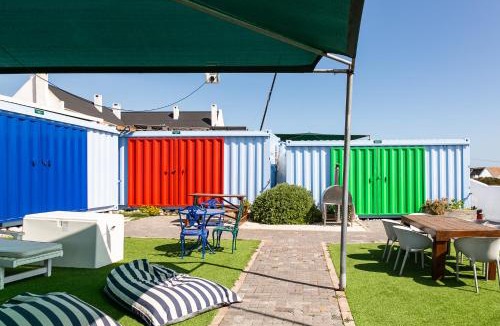 Langebaan Hostel | Kite Basecamp Langebaan