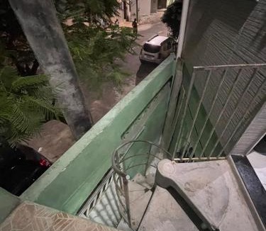 Fatima House | Kitnet mobiliado, confortável e bem localizado.