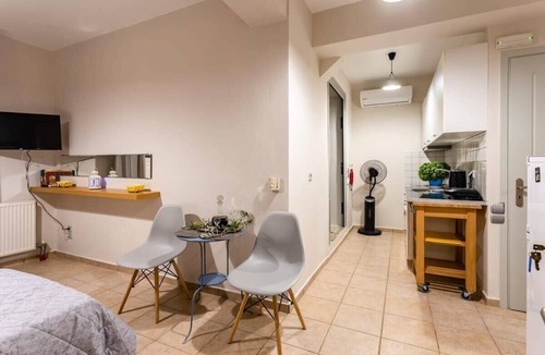 Kitries House | Kitries Summer Getaway - Eden Sandy Suite