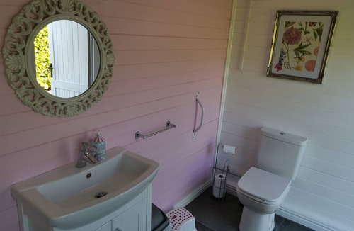 Maidstone Hotel | Kits Coty Glamping