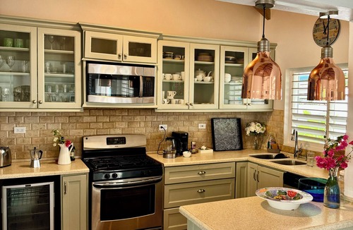 English Harbour House | Kittyhawk … 3 Bedroom House with Beautiful Harbour Views