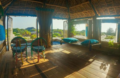 Lamu Hotel | Kizingo Beach Eco Lodge