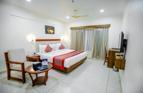 Thampanoor Hotel | Kkm International