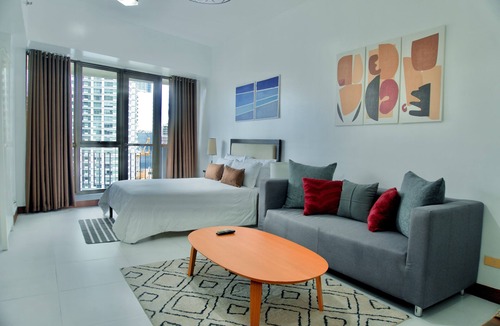 Legazpi Village Condo | KL Tower - Cozy and Spacious Studio Unit near Greenbelt Mall