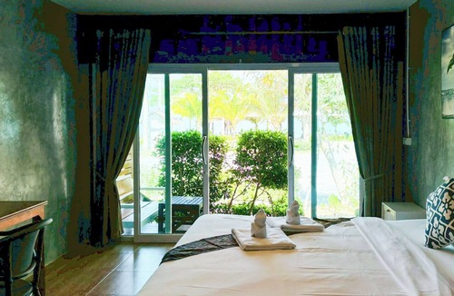 Khanom Hotel | Klang Aow Resort