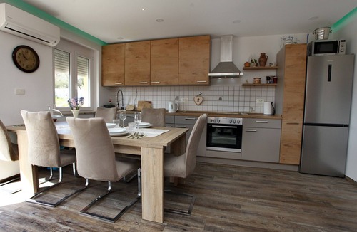 Secovlje Apartment | Klara House Two Bedroom Apartment
