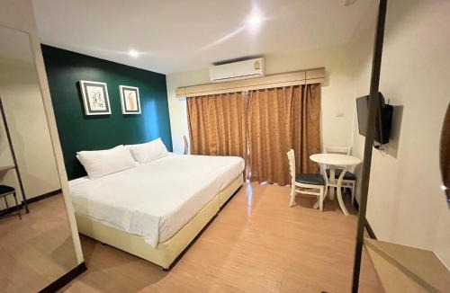 Khlong San Hotel | Klean Residence Hotel