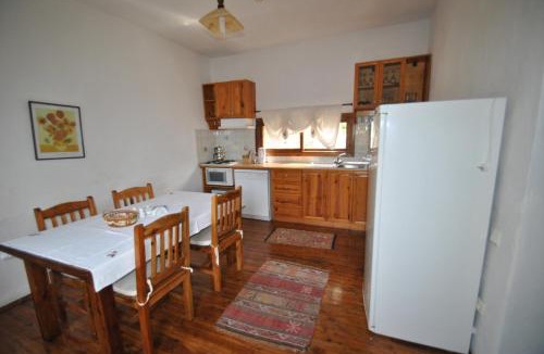 Islamlar Hotel | Kleo Cottages