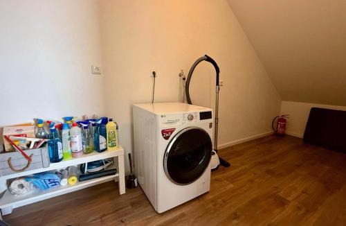 Mechernich Apartment | Klimatisierte OG Wohnung