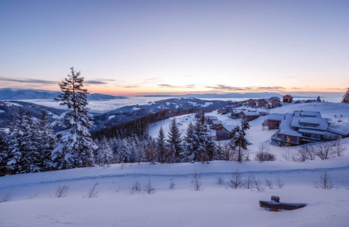 Bad Sankt Leonhard im Lavanttal Ski Chalet | Klippitz Resort Chalet for 2 Families