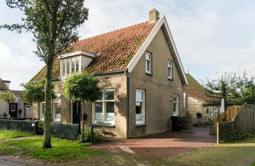 Ameland House | Klokkenluider (2p)