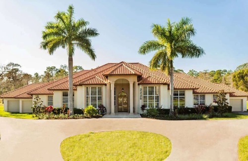 Rural Estates House | Knickerbocker 1BR Suites 08A, 08B w Pool & Parking