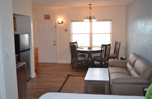 Marathon Apartment | Knight's Key Suites