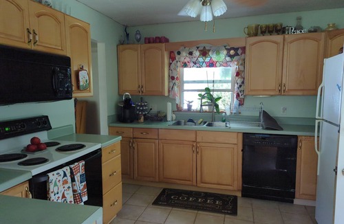 Green Mountain Villa | Knight's View~ Mountain sunset view~all pets welcome