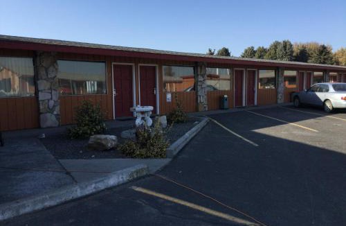 Boardman Hotel | Knights Inn Boardman