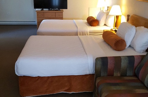 South Lethbridge Hotel | Knights Inn Lethbridge