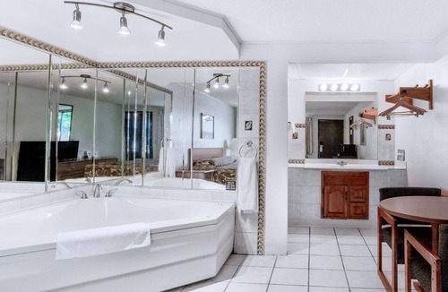 Pittston Hotel | Knights Inn Pittston